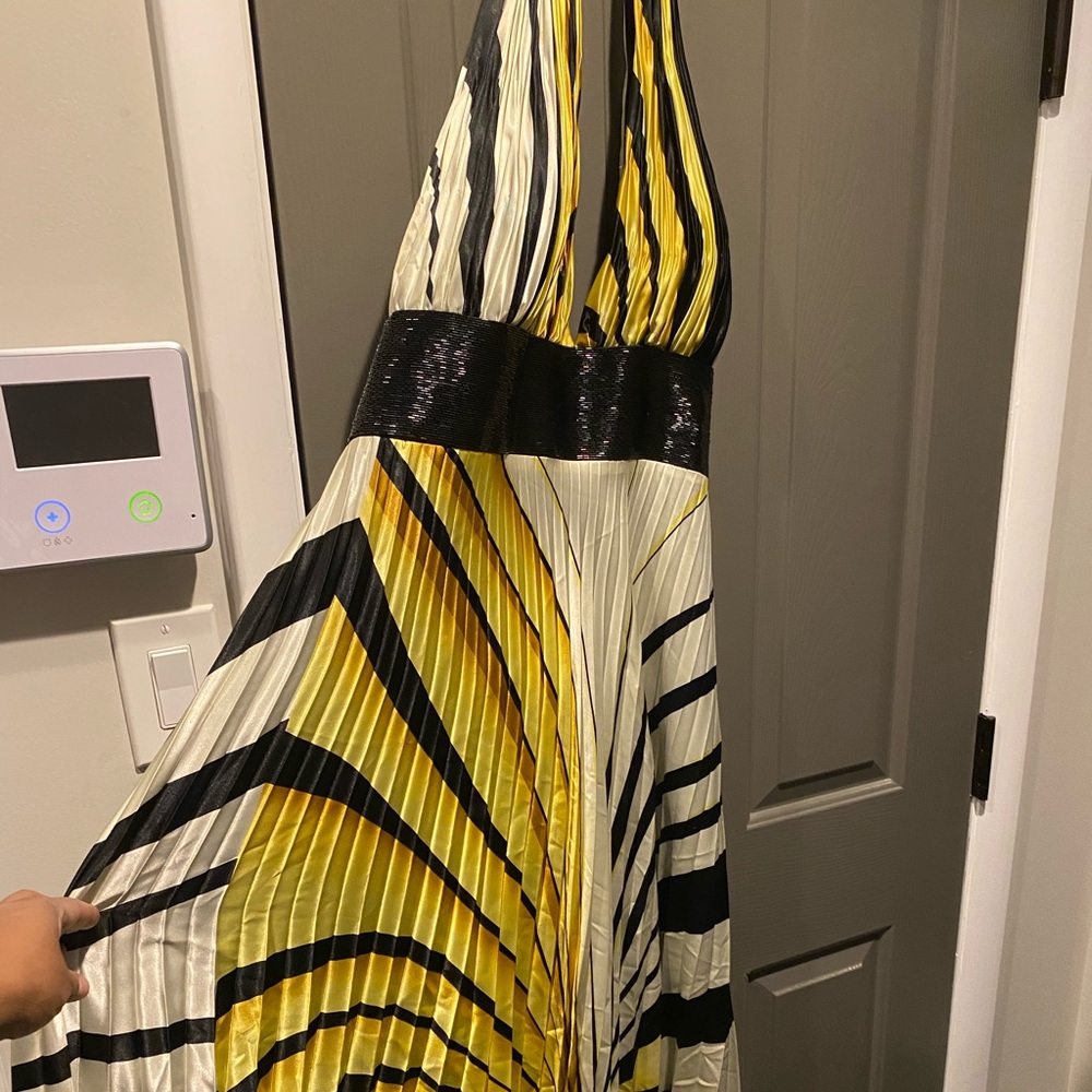Formula Halter Formal Yellow, Black, & White Gown